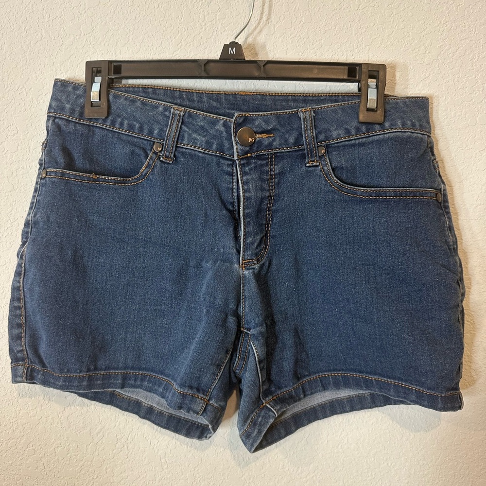 Blue jean shorts. Size 10.